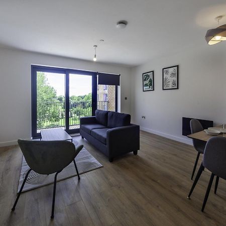 Lovely 2 Bedroom Apartment In Central Ashford Ashford  Eksteriør billede