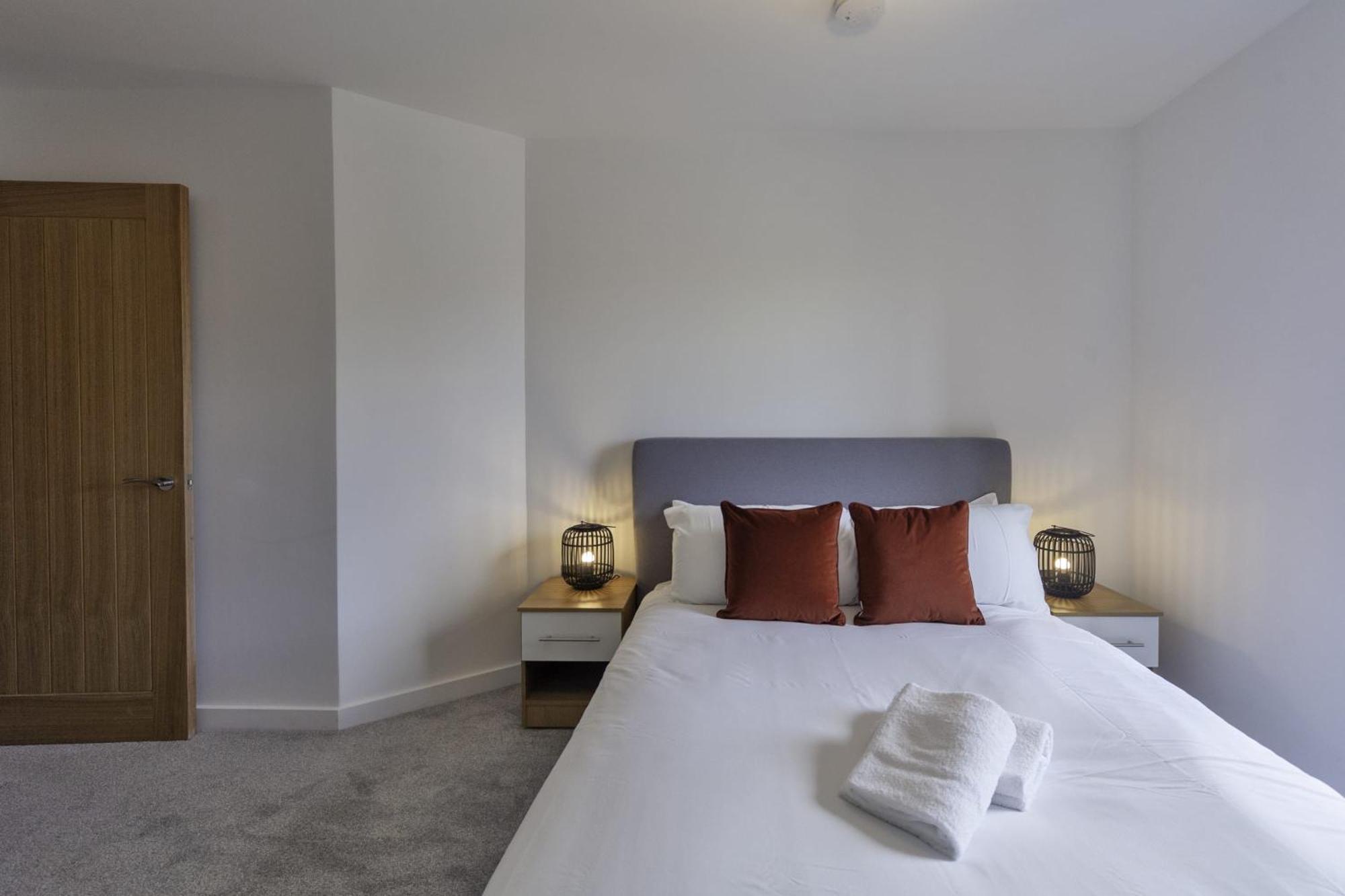 Lovely 2 Bedroom Apartment In Central Ashford Ashford  Eksteriør billede