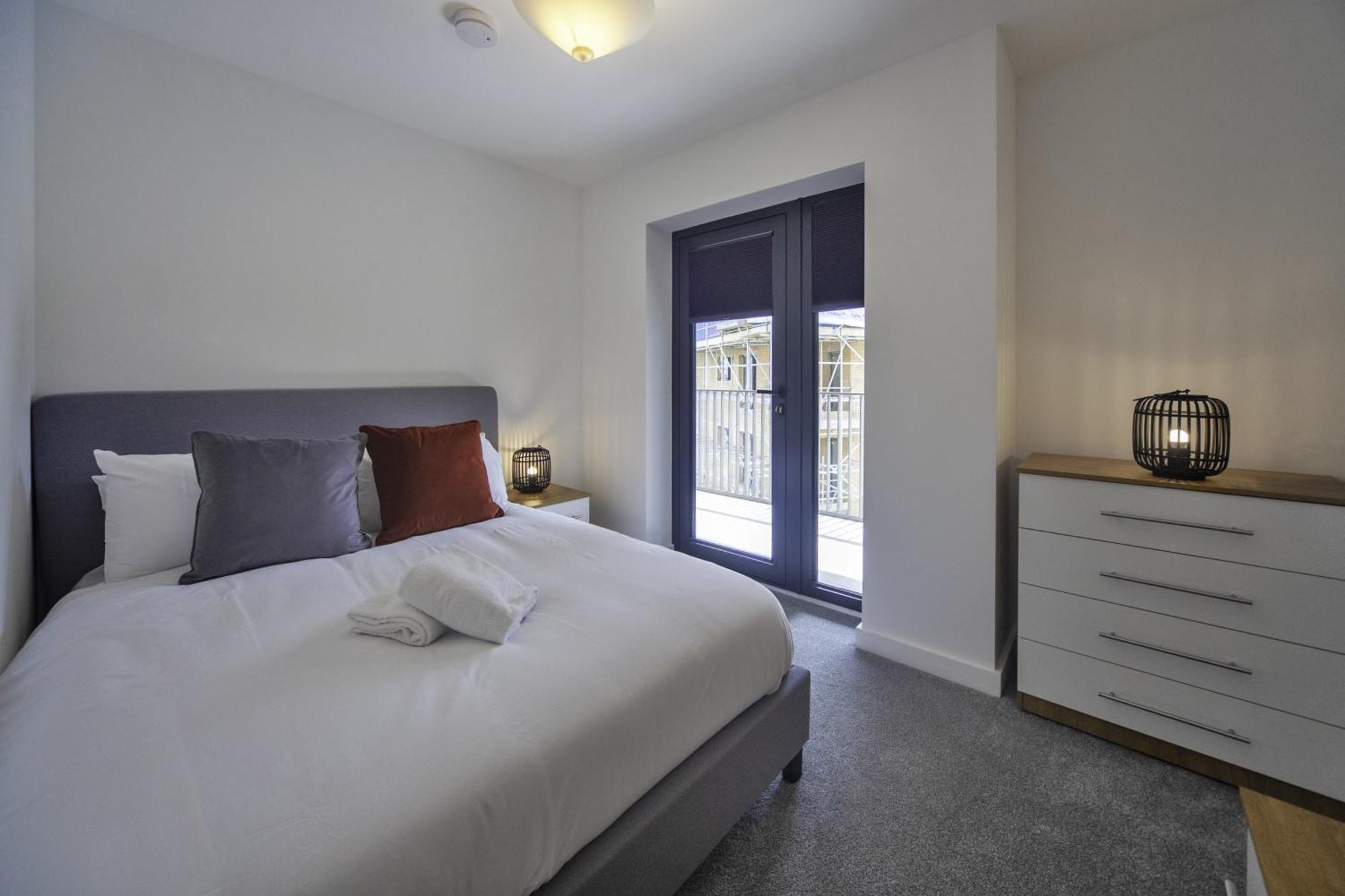 Lovely 2 Bedroom Apartment In Central Ashford Ashford  Eksteriør billede