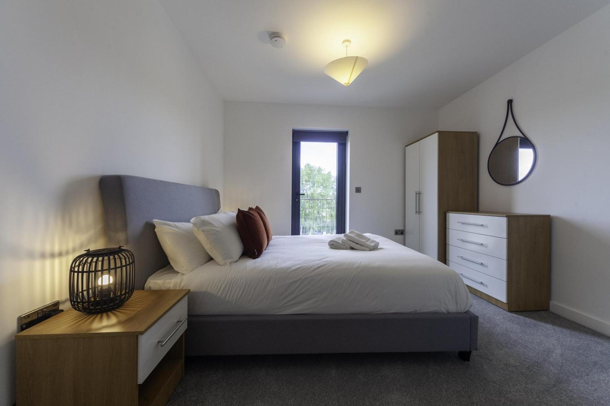 Lovely 2 Bedroom Apartment In Central Ashford Ashford  Eksteriør billede