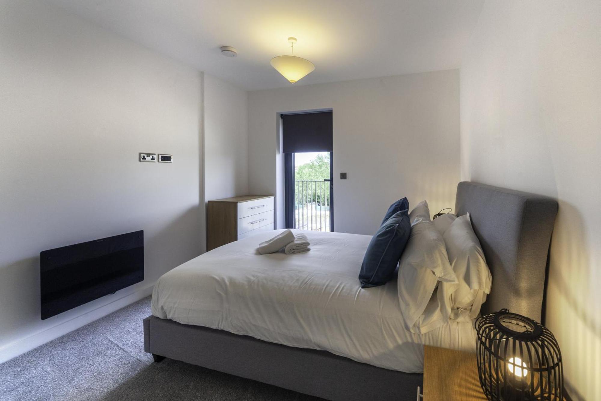 Lovely 2 Bedroom Apartment In Central Ashford Ashford  Eksteriør billede